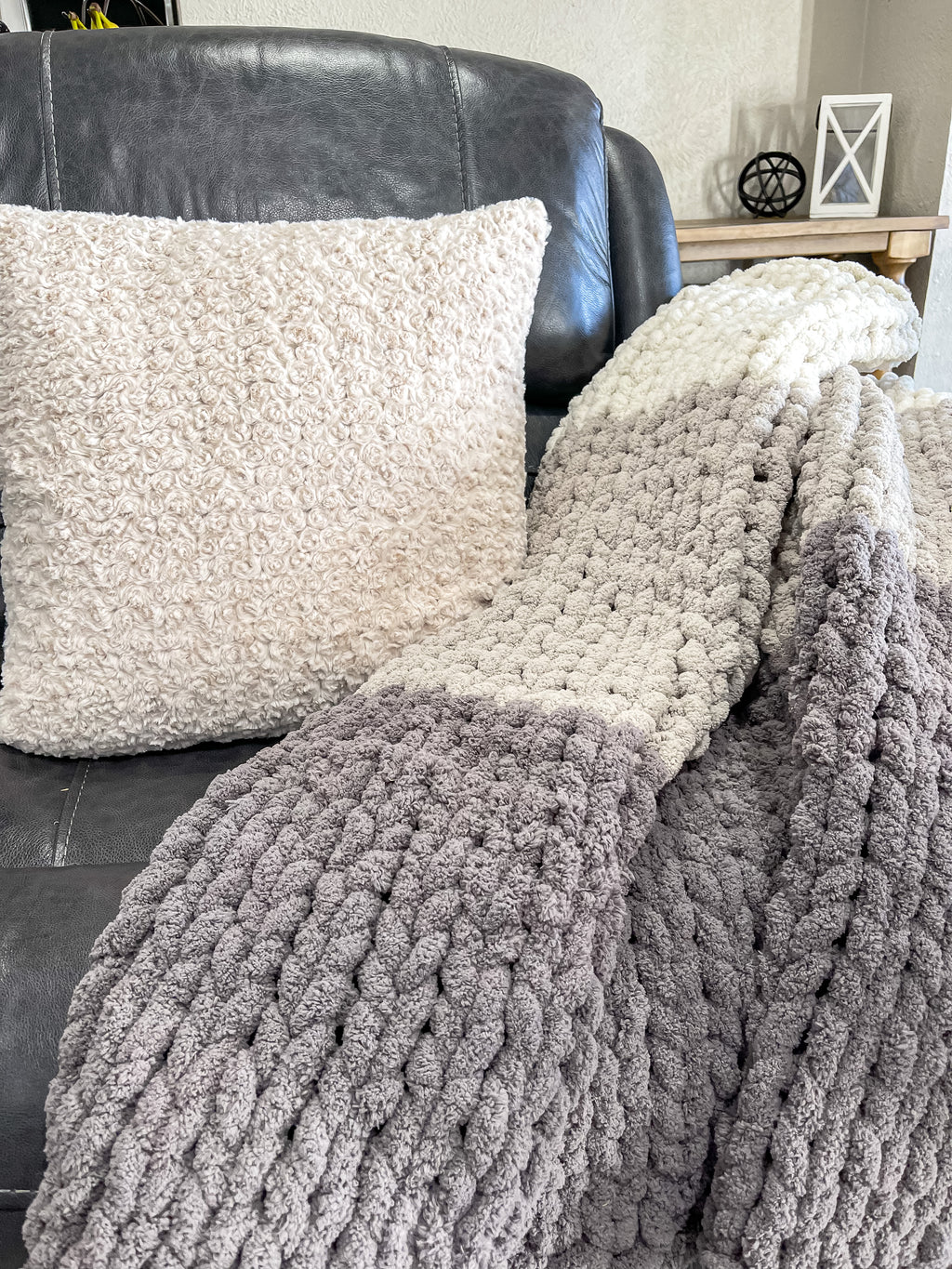 Tri-Toned Chunky Knit Blanket